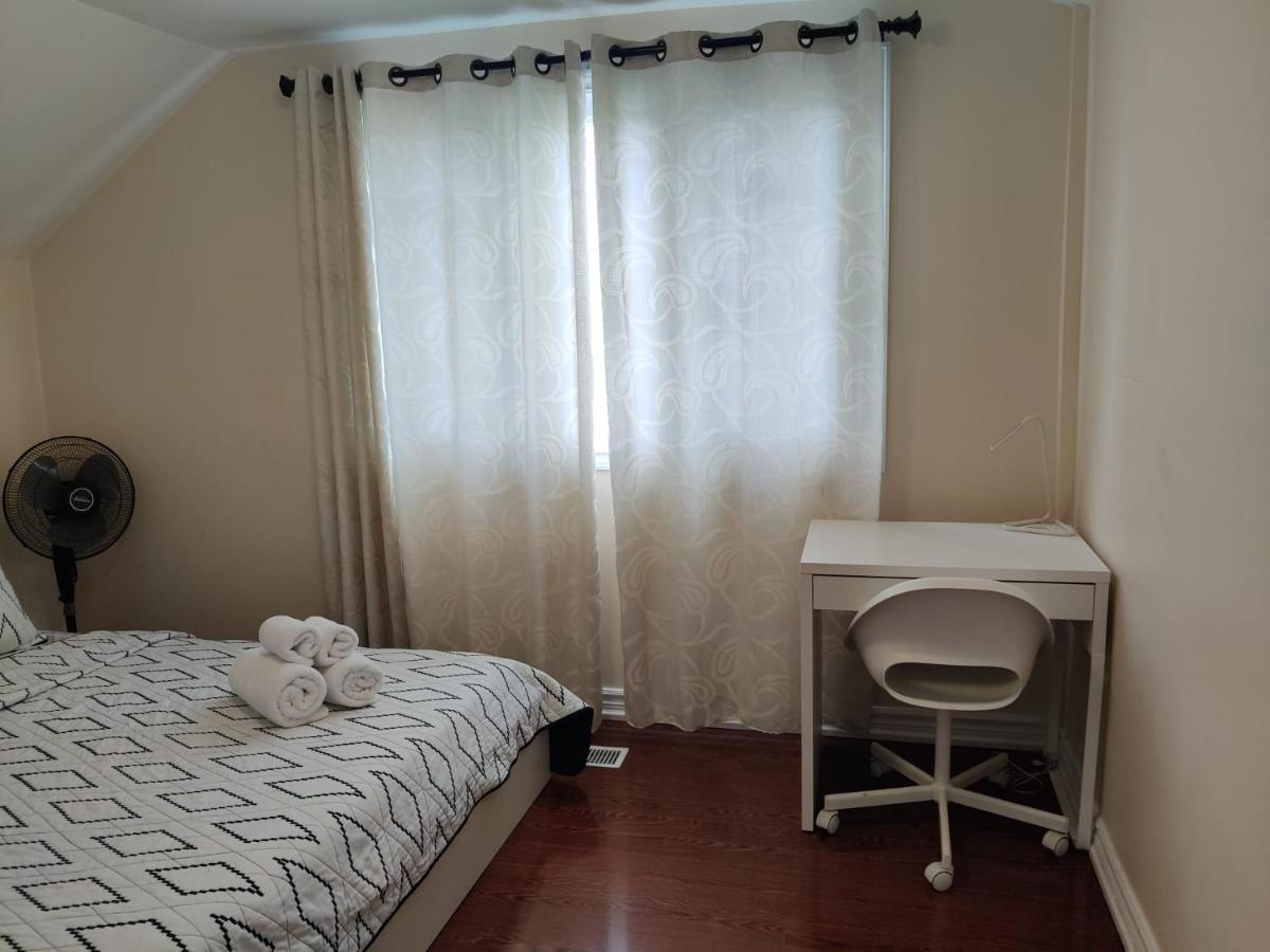 Spacious Mbr Near Kennedy Subway & Go Toronto Exterior foto