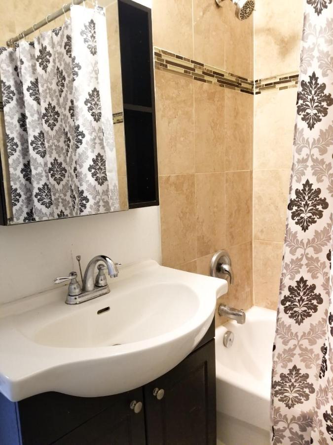 Spacious Mbr Near Kennedy Subway & Go Toronto Exterior foto