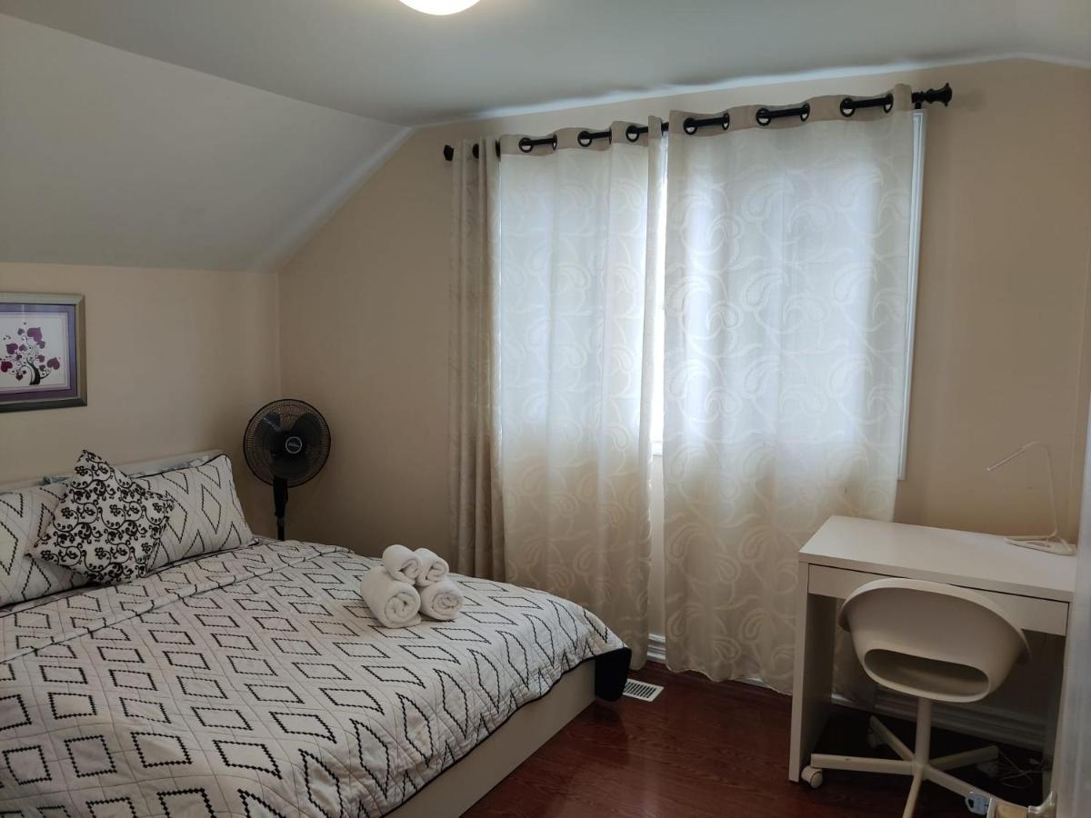 Spacious Mbr Near Kennedy Subway & Go Toronto Exterior foto