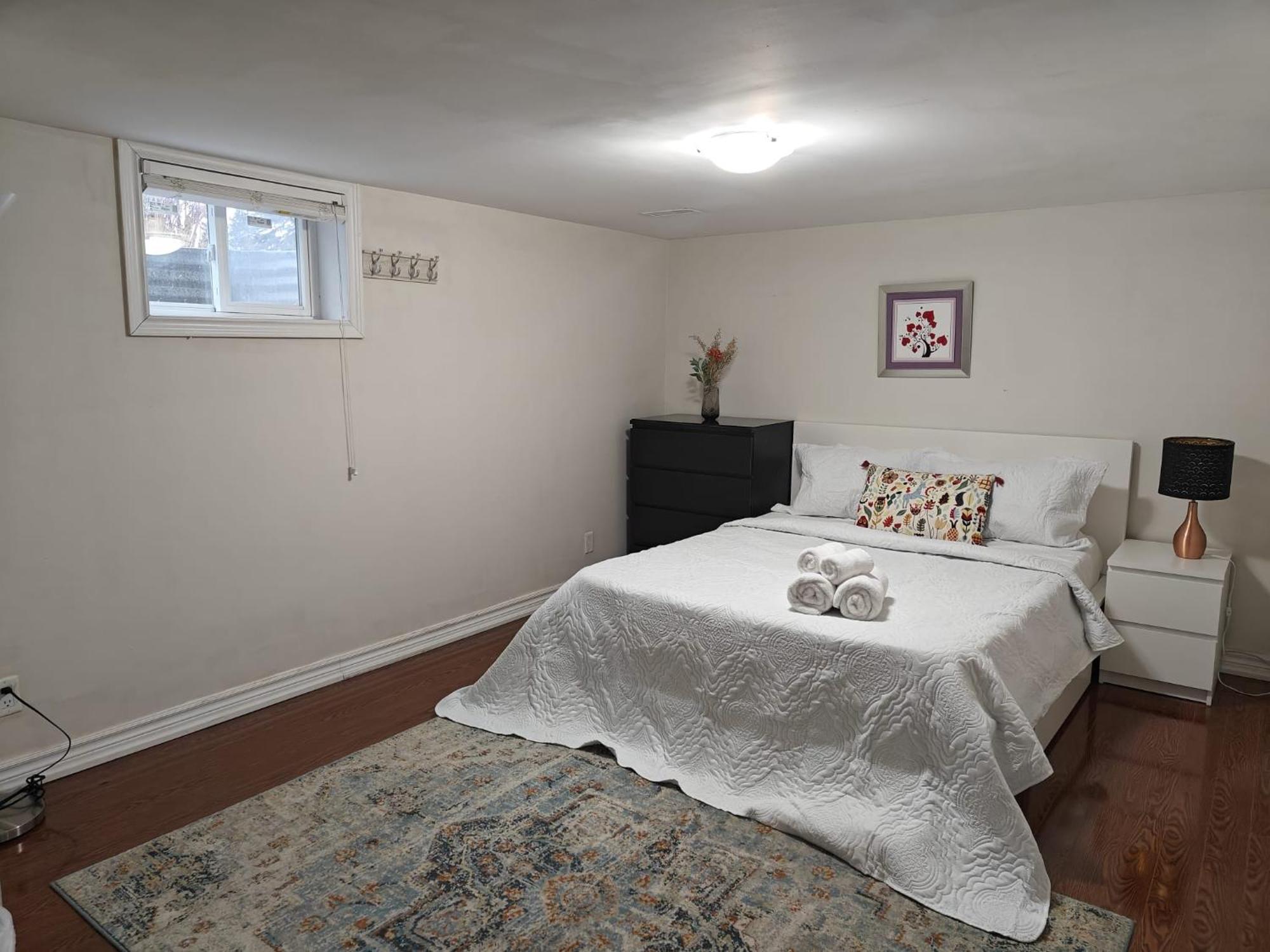 Spacious Mbr Near Kennedy Subway & Go Toronto Exterior foto