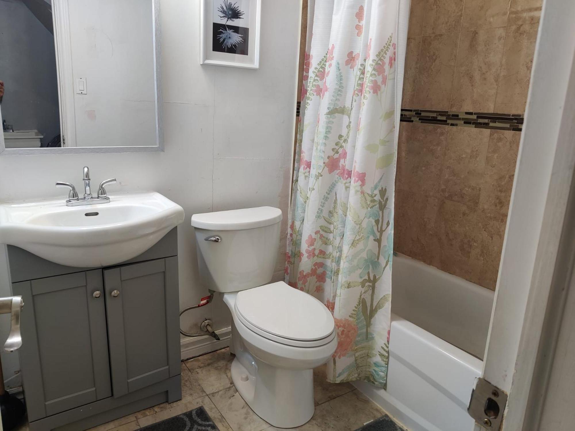 Spacious Mbr Near Kennedy Subway & Go Toronto Exterior foto