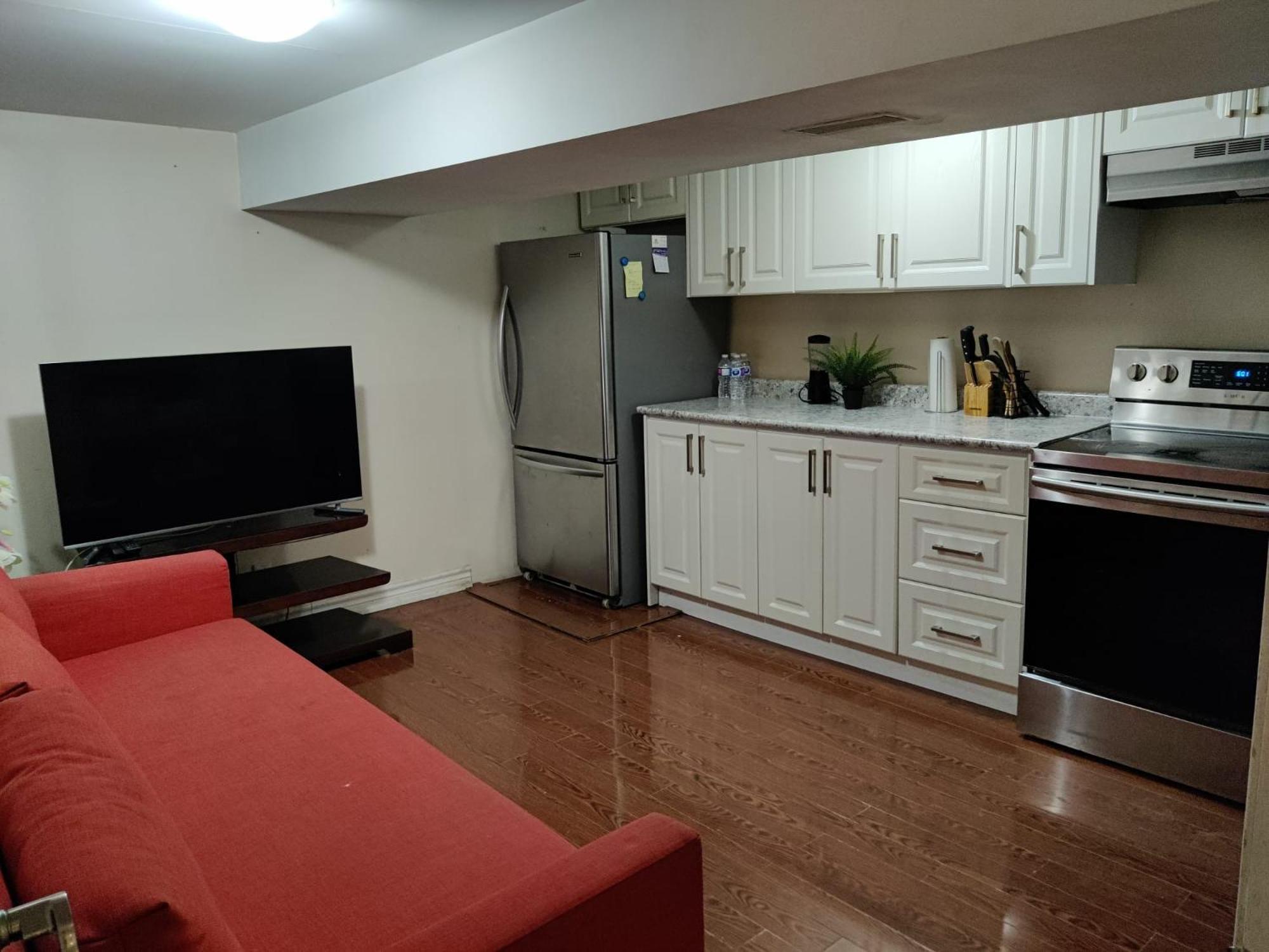 Spacious Mbr Near Kennedy Subway & Go Toronto Exterior foto