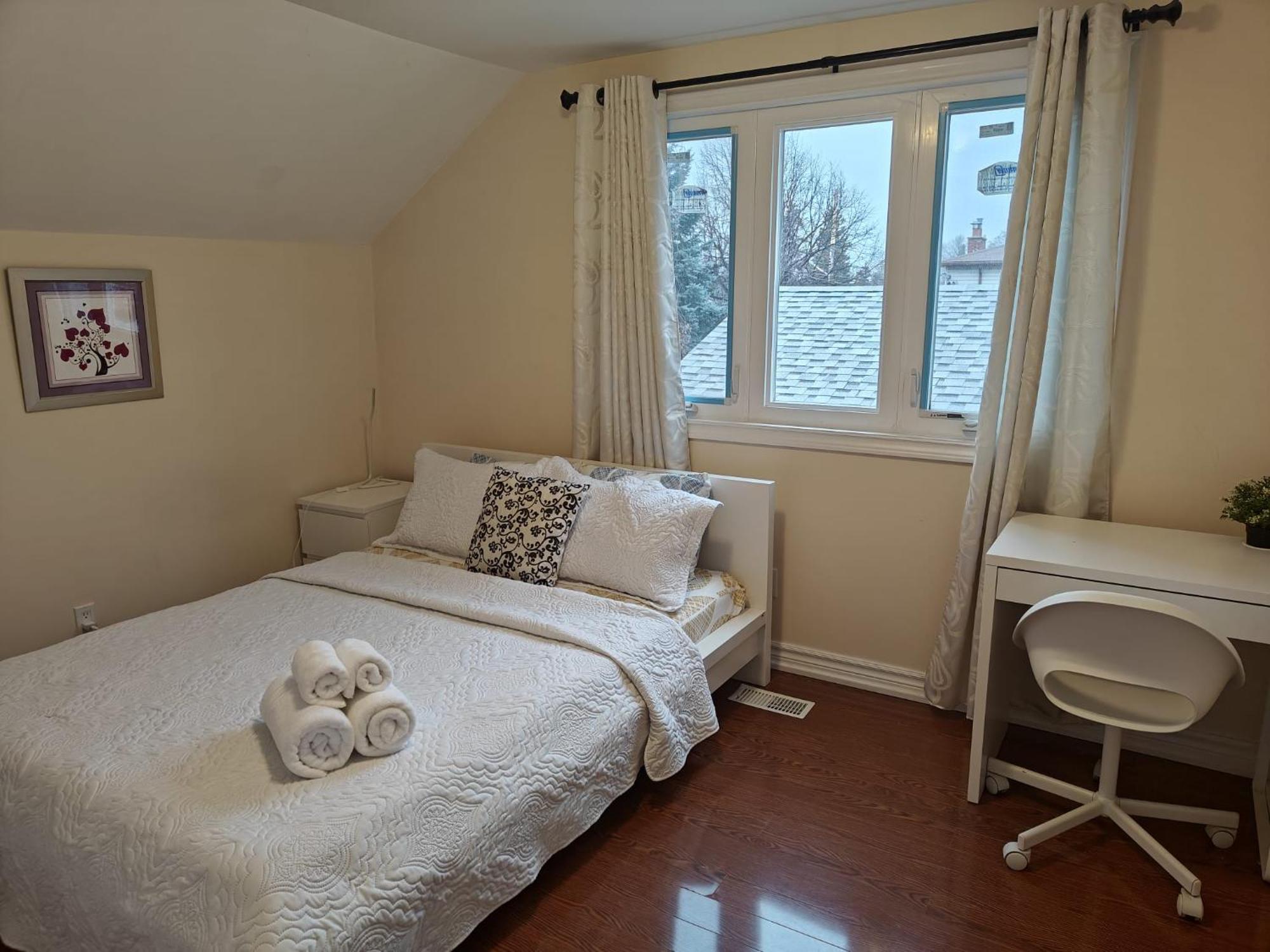 Spacious Mbr Near Kennedy Subway & Go Toronto Exterior foto