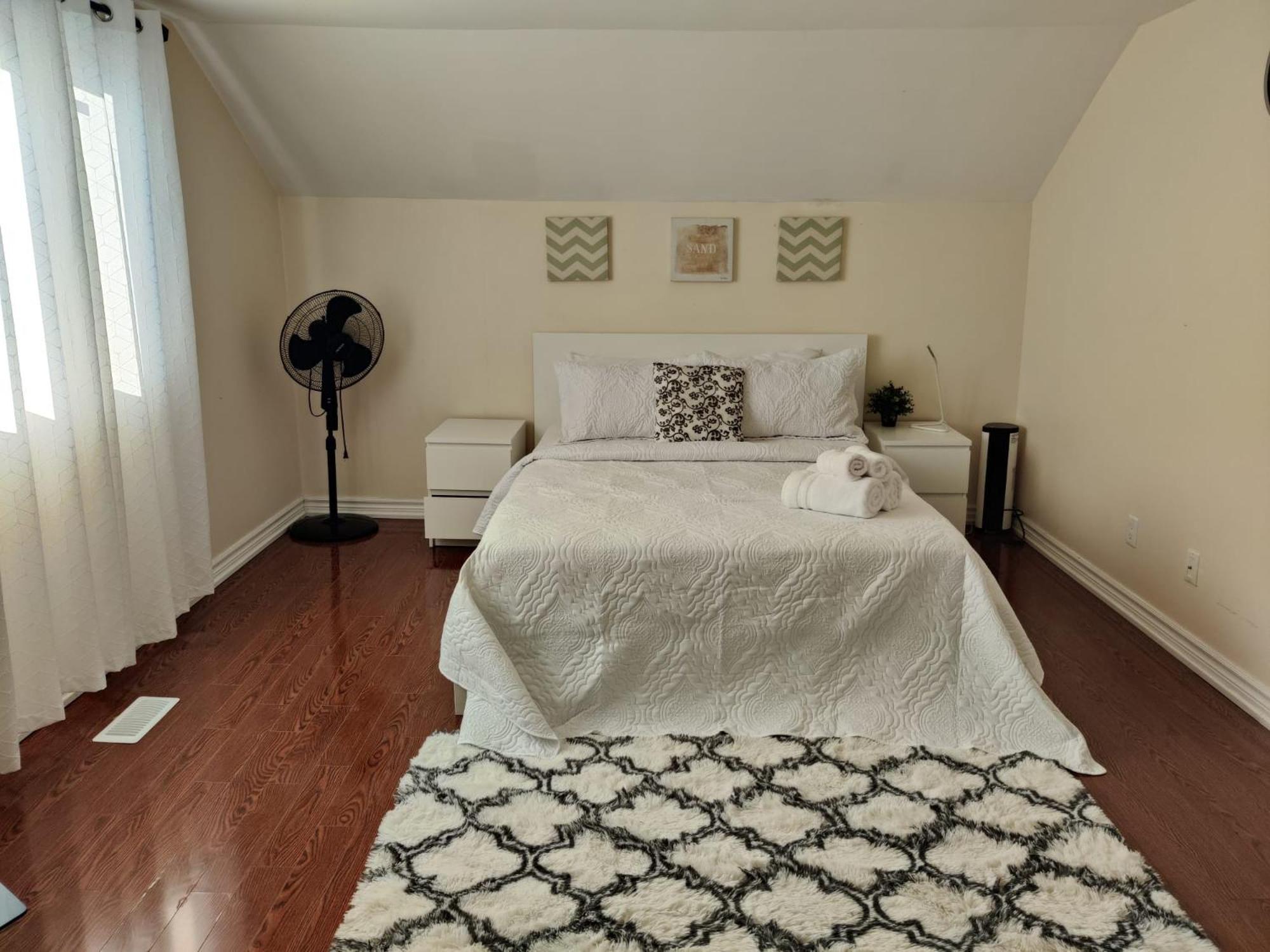 Spacious Mbr Near Kennedy Subway & Go Toronto Exterior foto